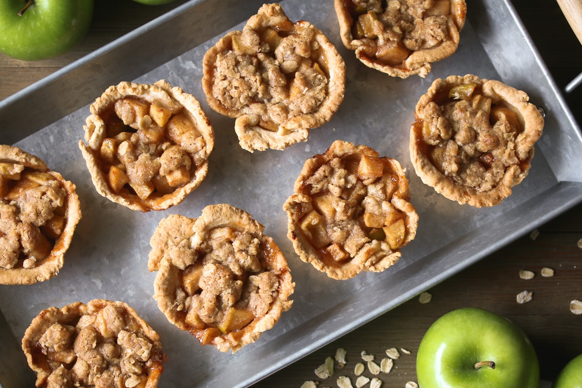 Apple Crumble Tart