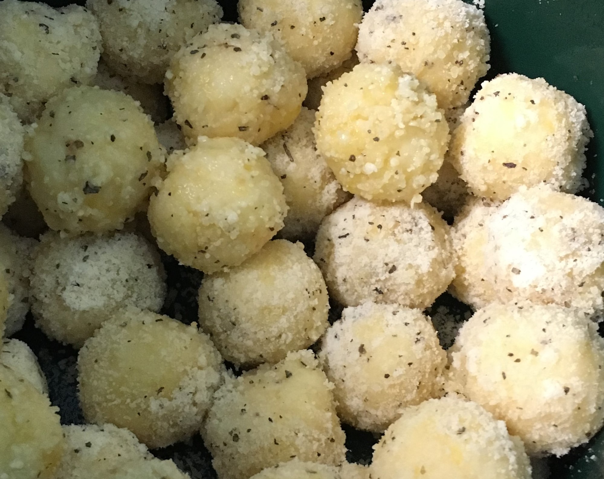 Gluten Free Crockpot Garlic Parmesan Pull-Apart Bread-image