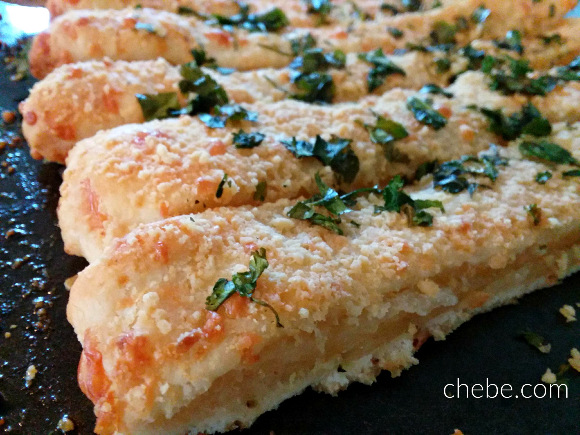 Chebe Parmesan Garlic Bread Strips-image